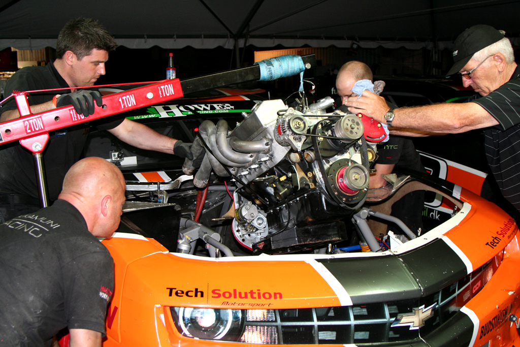 Motorbytte.
(Foto: Fukamuni Racing)